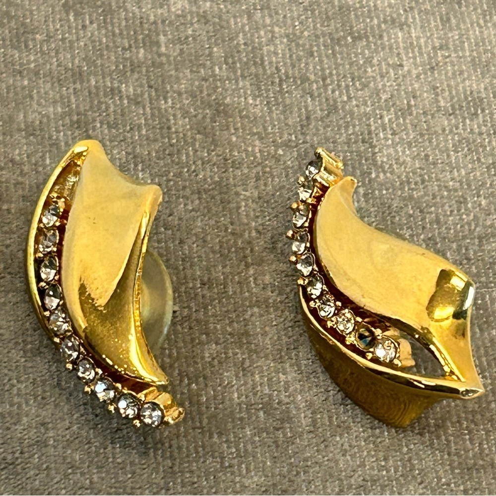 Vintage Gold tone crystal rhinestone cubic zirconia earrings - Picture 7 of 7